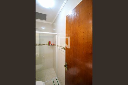 Banheiro 1 de casa para alugar com 3 quartos, 120m² em Itaquera, São Paulo