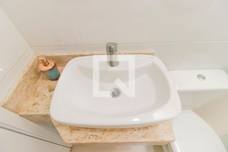 Casa à venda com 100m², 3 quartos e 2 vagasBanheiro Social