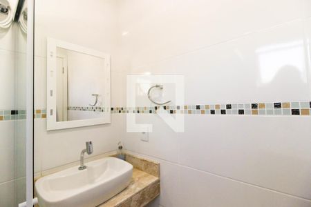 Casa à venda com 100m², 3 quartos e 2 vagasBanheiro da Suíte