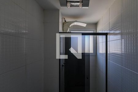 Apartamento para alugar com 50m², 2 quartos e 2 vagas Apartamento para alugar com 50m², 2 quartos e 2 vagasBanheiro