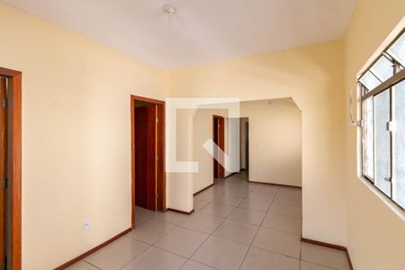 Sala de casa para alugar com 3 quartos, 500m² em Caiçaras, Belo Horizonte