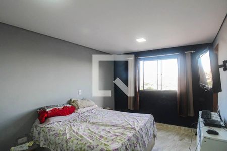 Casa para alugar com 4 quartos, 300m² em Jardim São Roberto, São Paulo