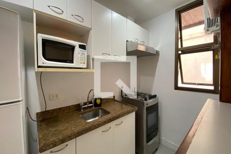 Sala/Cozinha de apartamento à venda com 1 quarto, 52m² em Leblon, Rio de Janeiro