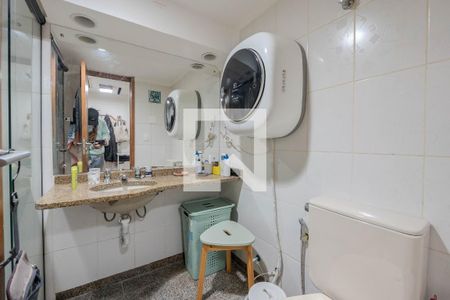 Banheiro de apartamento para alugar com 1 quarto, 42m² em Bela Vista, São Paulo