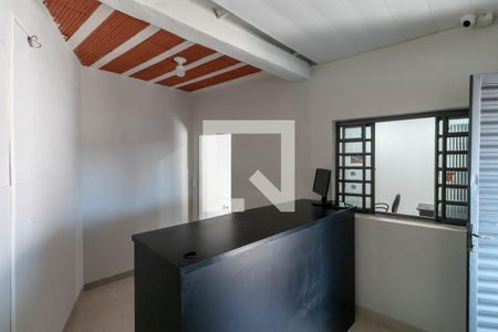 Casa para alugar com 1 quarto, 50m² em Caiçaras, Belo Horizonte