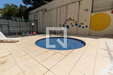 Apartamento para alugar com 102m², 3 quartos e 2 vagas Apartamento para alugar com 102m², 3 quartos e 2 vagasÁrea comum - Piscina Infantil