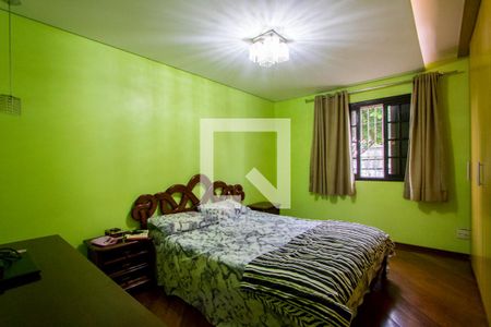 Quarto 1 - Suíte de casa à venda com 3 quartos, 170m² em Vila Gilda, Santo André