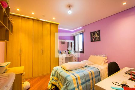 Quarto 2 de casa à venda com 3 quartos, 170m² em Vila Gilda, Santo André