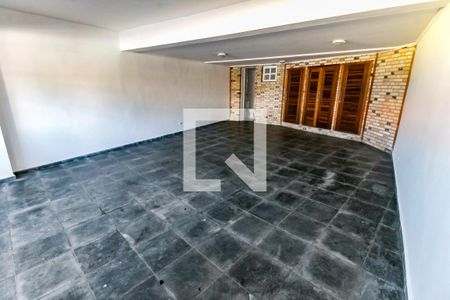 Casa à venda com 178m², 3 quartos e 3 vagasGaragem