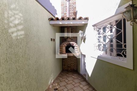 Casa à venda com 178m², 3 quartos e 3 vagasQuintal - Detalhes