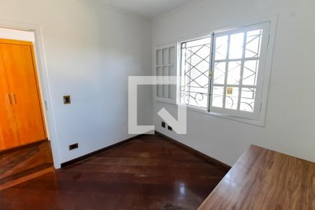 Casa à venda com 178m², 3 quartos e 3 vagasQuarto 2