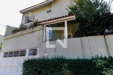 Casa à venda com 178m², 3 quartos e 3 vagasFachada