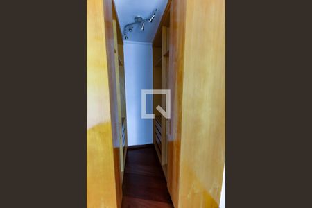 Casa à venda com 178m², 3 quartos e 3 vagasCloset da suíte