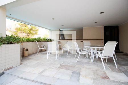 Apartamento à venda com 64m², 1 quarto e 1 vaga Apartamento à venda com 64m², 1 quarto e 1 vagaÁrea comum - Piscina