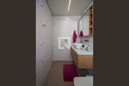 Apartamento à venda com 64m², 1 quarto e 1 vaga Apartamento à venda com 64m², 1 quarto e 1 vagaBanheiro da Suíte