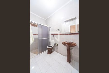 Banheiro de casa para alugar com 2 quartos, 160m² em Vila Guaraciaba, Santo André