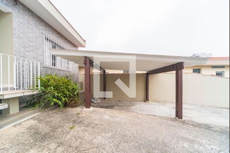 Casa para alugar com 160m², 2 quartos e 6 vagas Casa para alugar com 160m², 2 quartos e 6 vagasQuintal e Garagem