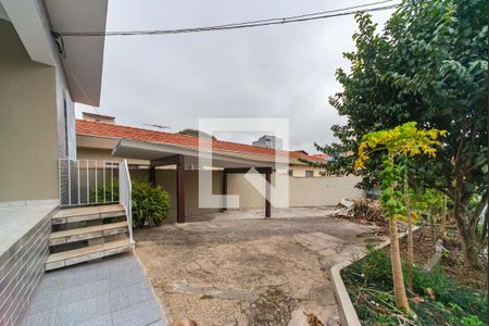 Casa para alugar com 160m², 2 quartos e 6 vagas Casa para alugar com 160m², 2 quartos e 6 vagasQuintal e Garagem