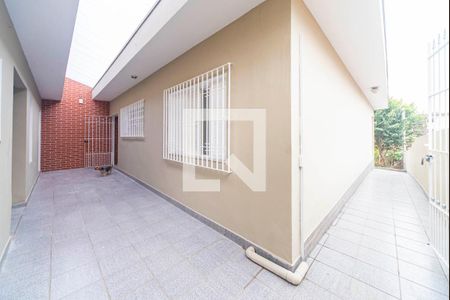 Quintal Fundos de casa para alugar com 2 quartos, 160m² em Vila Guaraciaba, Santo André