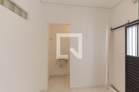 Suíte de casa para alugar com 1 quarto, 28m² em Vila Lídia, Campinas