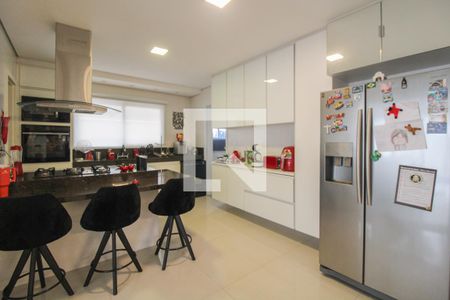 Casa à venda com 340m², 4 quartos e 4 vagas Casa à venda com 340m², 4 quartos e 4 vagasCozinha