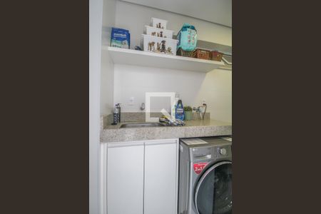 Casa à venda com 340m², 4 quartos e 4 vagas Casa à venda com 340m², 4 quartos e 4 vagasÁrea de Serviço