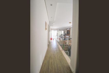 Casa à venda com 340m², 4 quartos e 4 vagas Casa à venda com 340m², 4 quartos e 4 vagasCorredor