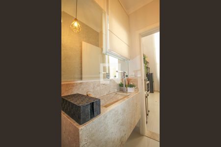 Casa à venda com 340m², 4 quartos e 4 vagas Casa à venda com 340m², 4 quartos e 4 vagasLavabo