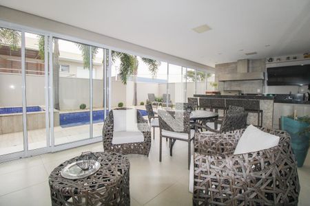 Casa à venda com 340m², 4 quartos e 4 vagas Casa à venda com 340m², 4 quartos e 4 vagasVaranda Gourmet