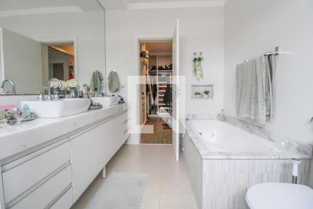 Casa à venda com 340m², 4 quartos e 4 vagas Casa à venda com 340m², 4 quartos e 4 vagasBanheiro do Quarto 3 (suíte master)