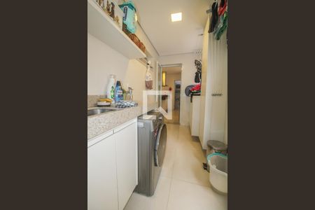 Casa à venda com 340m², 4 quartos e 4 vagas Casa à venda com 340m², 4 quartos e 4 vagasÁrea de Serviço