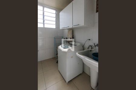 Casa à venda com 300m², 6 quartos e 5 vagasÁrea de Serviço