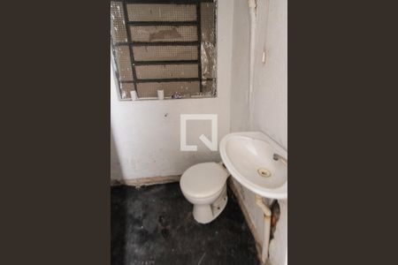 Casa à venda com 300m², 6 quartos e 5 vagasBanheiro da garagem