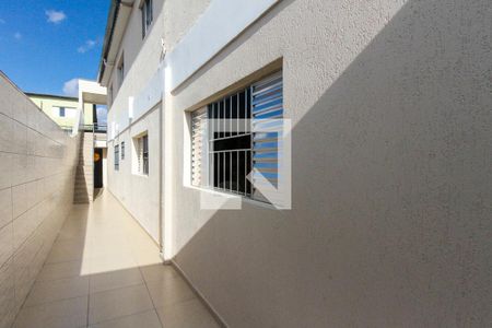 Casa à venda com 300m², 6 quartos e 5 vagasCorredor externo