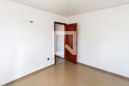 Casa à venda com 300m², 6 quartos e 5 vagasQuarto casa 02