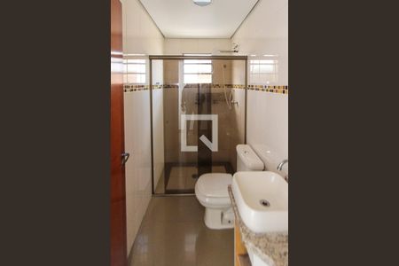 Casa à venda com 300m², 6 quartos e 5 vagasbanheiro da Casa 02