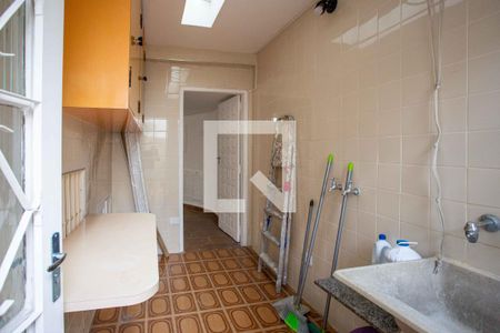 Casa à venda com 200m², 3 quartos e 2 vagasÁrea de Serviço