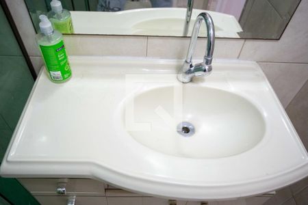Casa à venda com 200m², 3 quartos e 2 vagasBanheiro 2