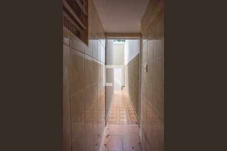 Casa à venda com 200m², 3 quartos e 2 vagasCorredor