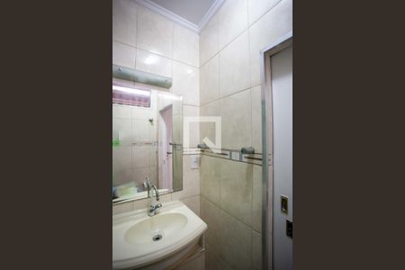 Casa à venda com 200m², 3 quartos e 2 vagasBanheiro 2