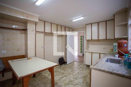 Casa à venda com 200m², 3 quartos e 2 vagasCozinha