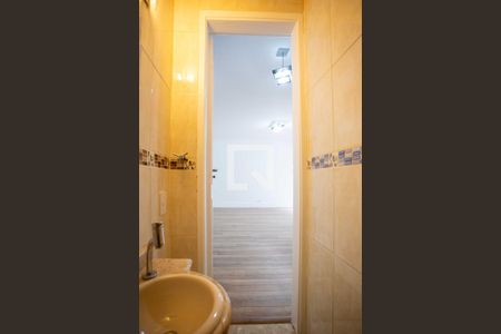 Lavabo de casa à venda com 3 quartos, 200m² em Jardim Aeroporto, São Paulo