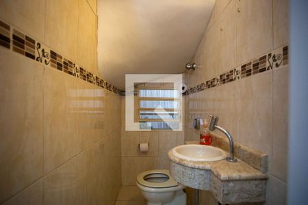 Lavabo de casa à venda com 3 quartos, 200m² em Jardim Aeroporto, São Paulo