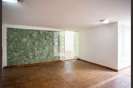 Casa à venda com 200m², 3 quartos e 2 vagasGaragem