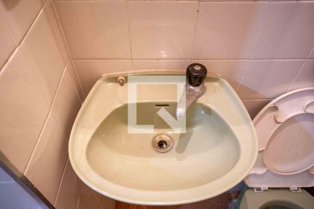 Casa à venda com 200m², 3 quartos e 2 vagasBanheiro de serviço