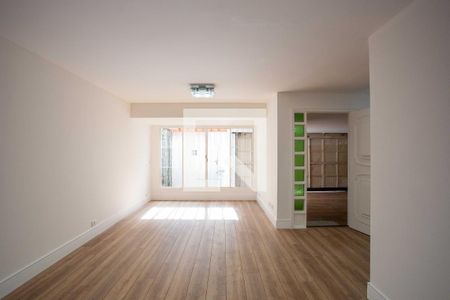 Sala de casa à venda com 4 quartos, 150m² em Jardim Aeroporto, Diadema