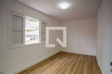 Casa à venda com 200m², 3 quartos e 2 vagasQuarto 3