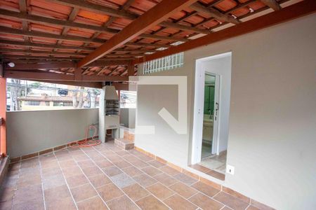Casa à venda com 200m², 3 quartos e 2 vagasVaranda