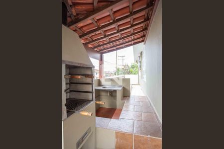 Casa à venda com 200m², 3 quartos e 2 vagasÁrea comum - Churrasqueira