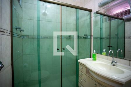 Casa à venda com 200m², 3 quartos e 2 vagasBanheiro 2